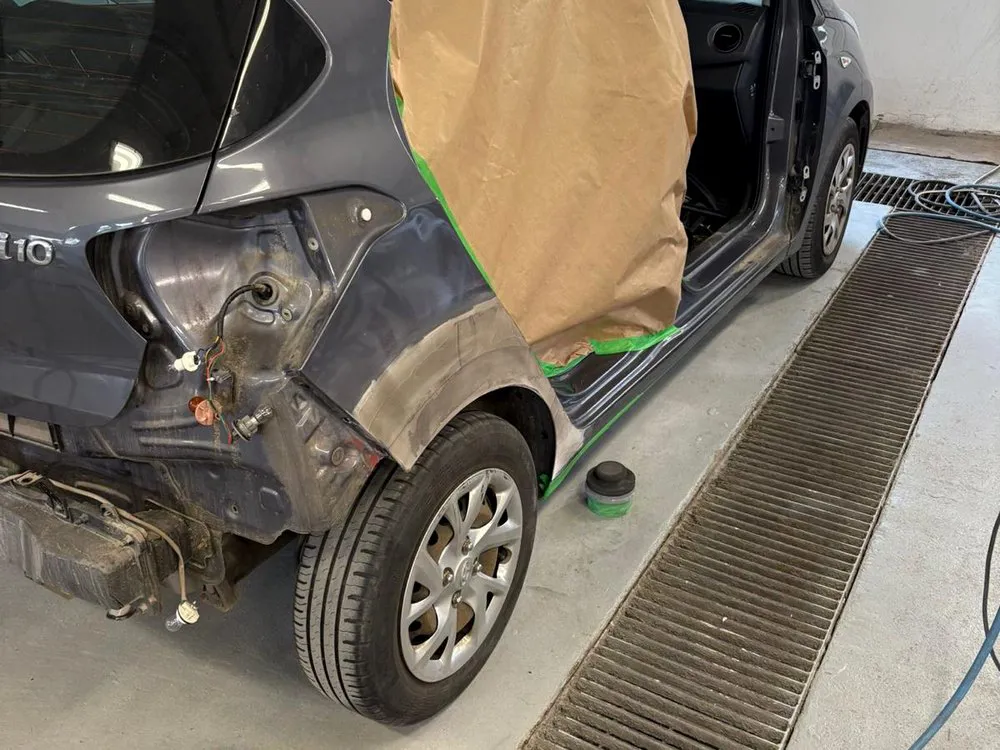 Auto virsbūves remonts pēc negadījuma