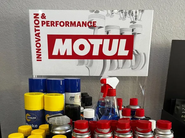 Auto ķīmija: piedevas, bremžu šķidrums, aerosoli